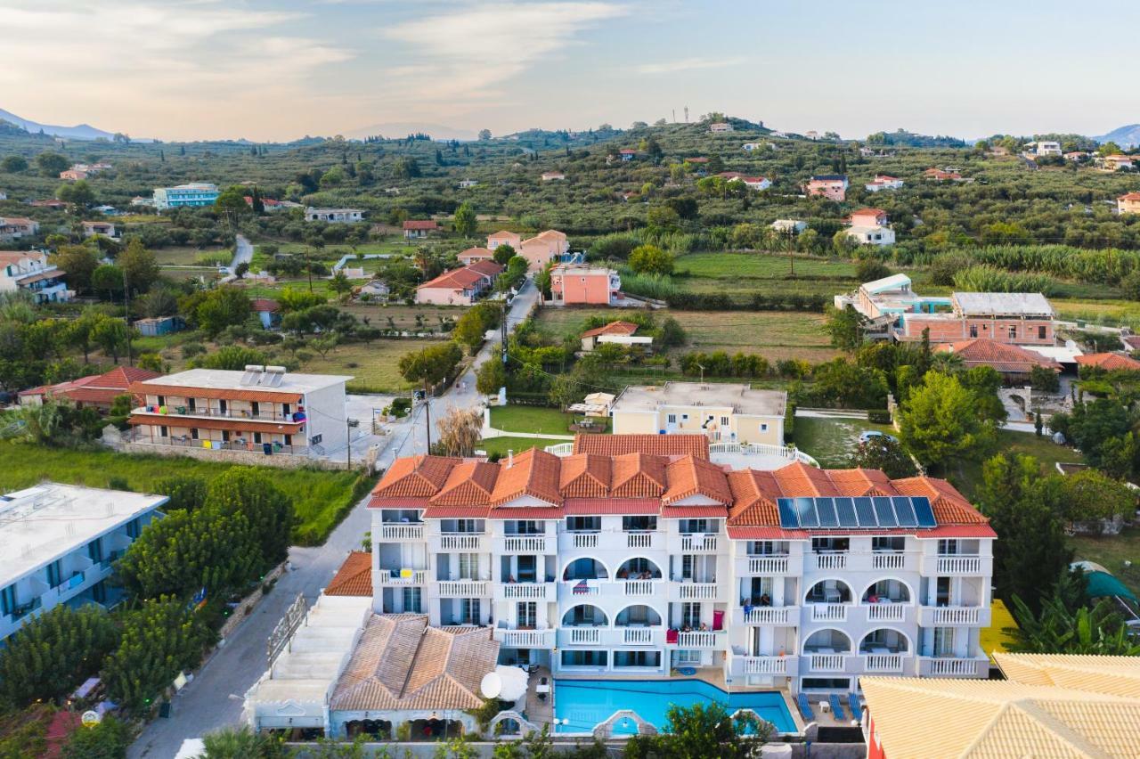 Georgina Inn Laganas Luaran gambar