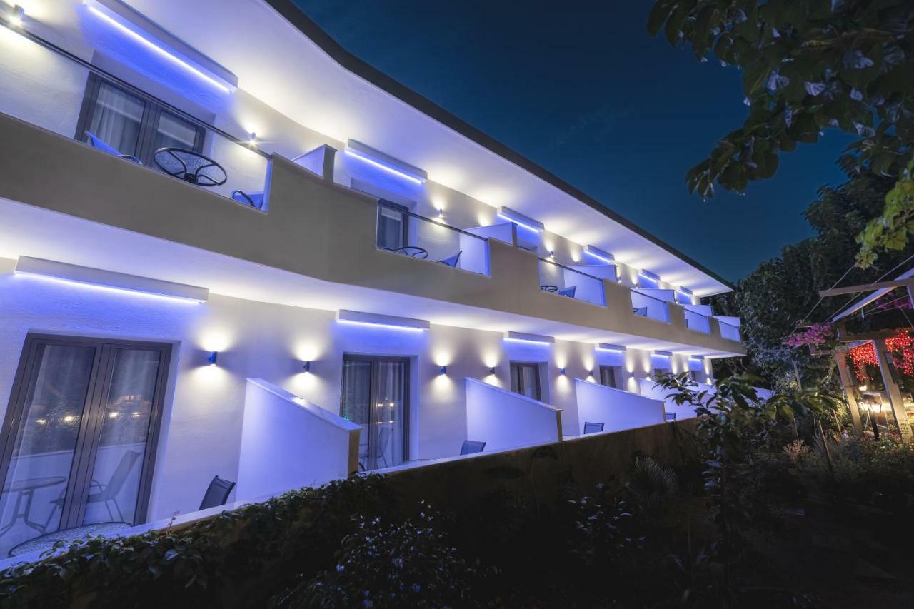 Georgina Inn Laganas Luaran gambar