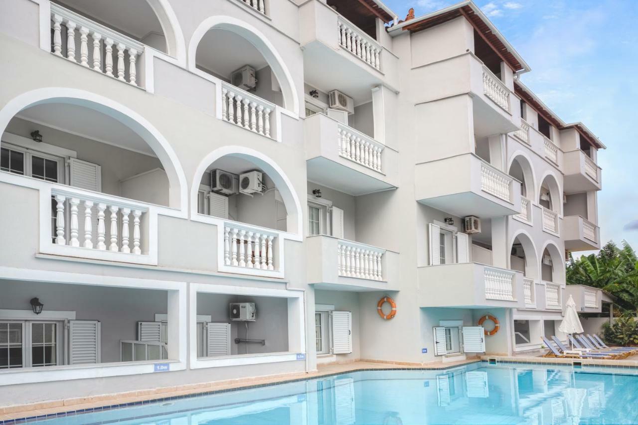 Georgina Inn Laganas Luaran gambar