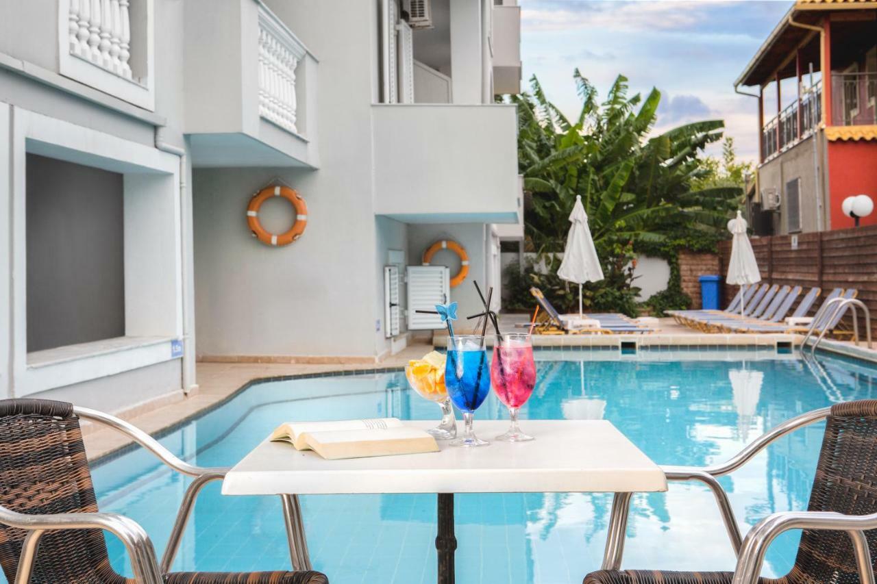Georgina Inn Laganas Luaran gambar
